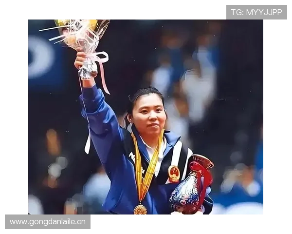 张怡宁居然能保持那体态，背后到底藏了多少“明星姨妈巾”？