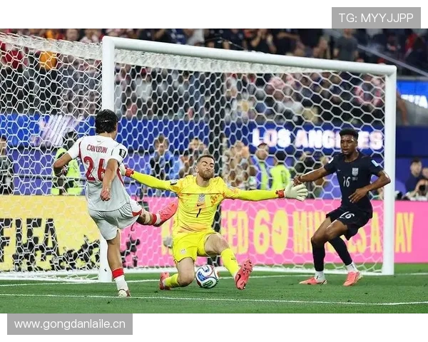 土耳其3-2美国：世界杯D组末轮战报